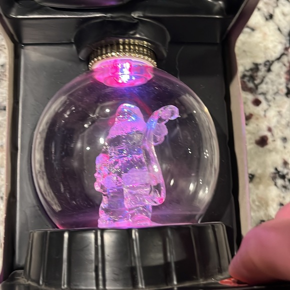 CHRISTMAS EVE HOLIDAY RADIANCE SANTA GLASS GLOBE Illuminated Christmas Ornament - Picture 7 of 8